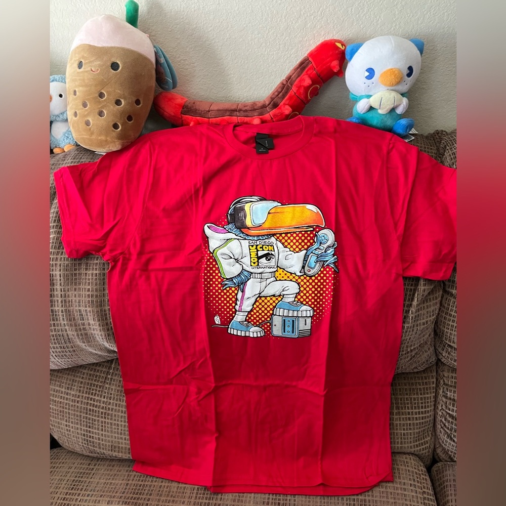 SDCC logo T-shirt.